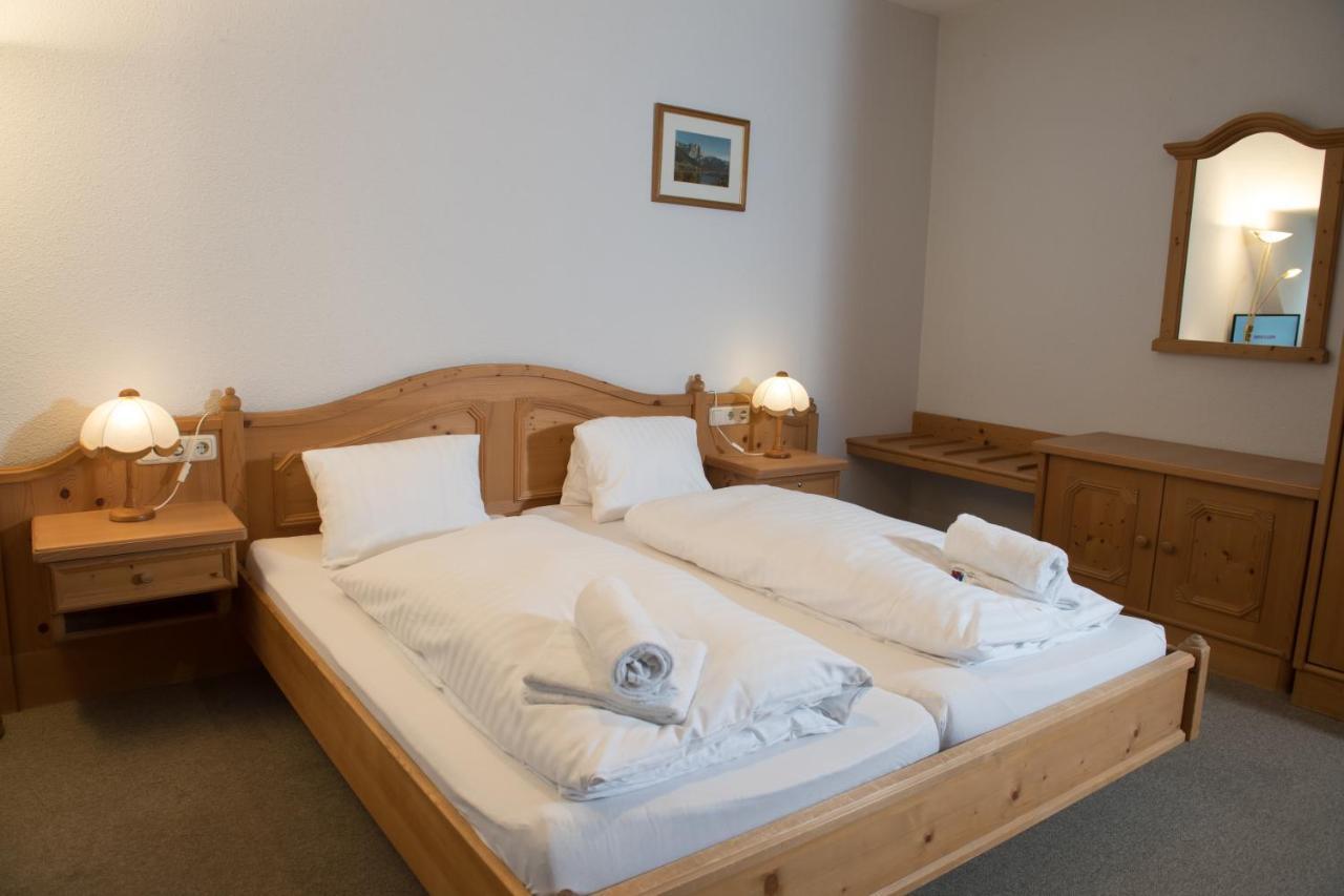 Hotel Blaue Traube à Bad Aussee Extérieur photo