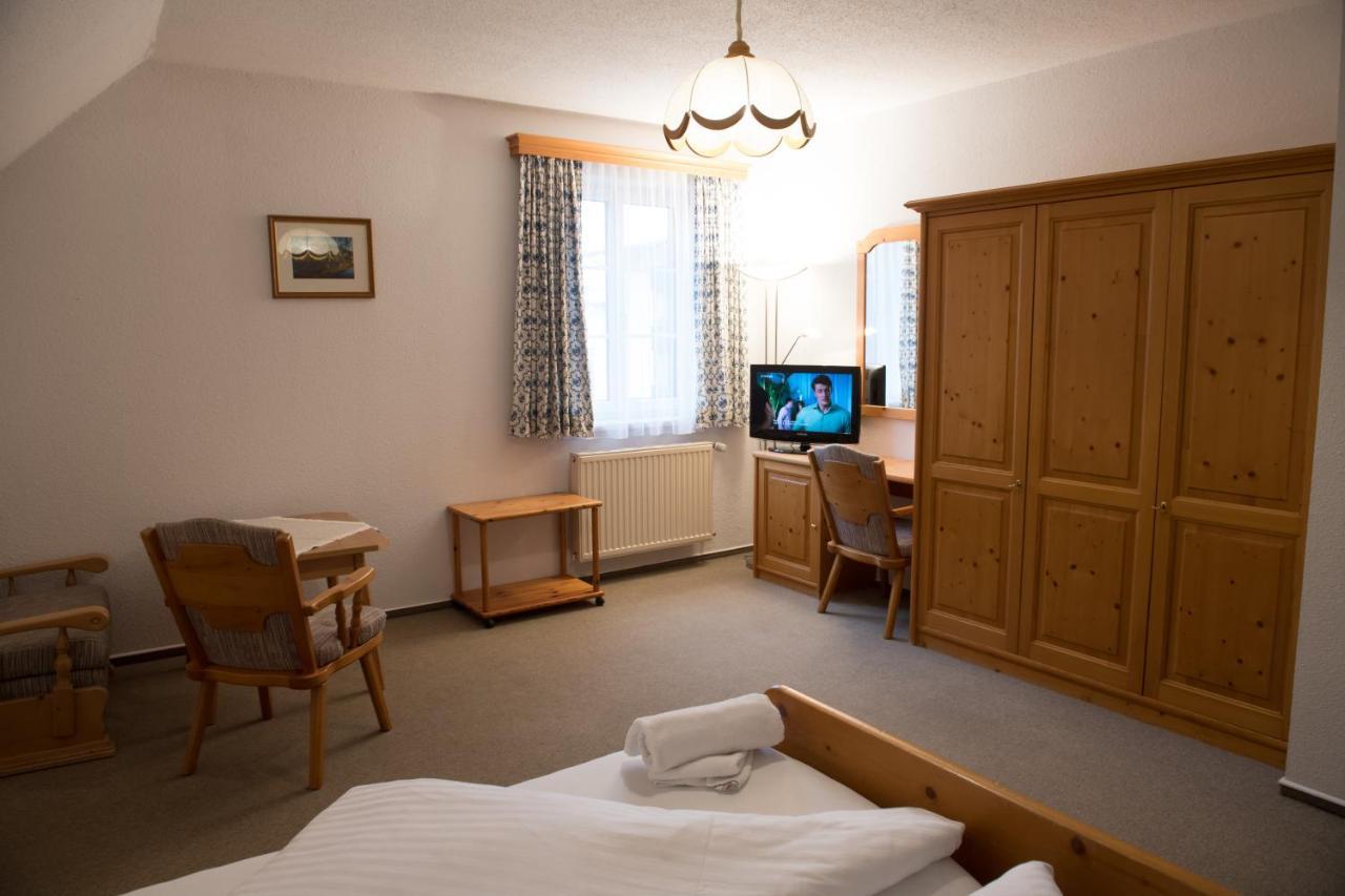 Hotel Blaue Traube à Bad Aussee Extérieur photo