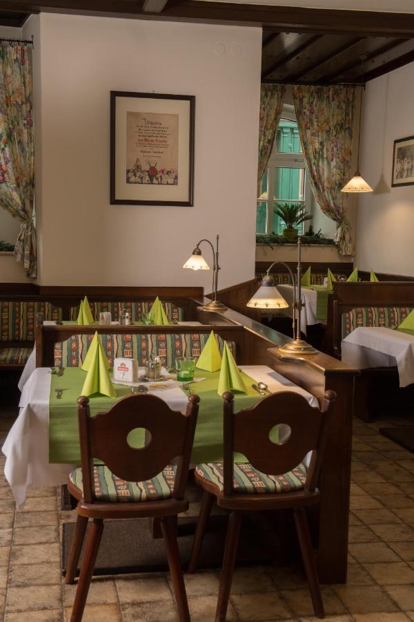 Hotel Blaue Traube à Bad Aussee Extérieur photo