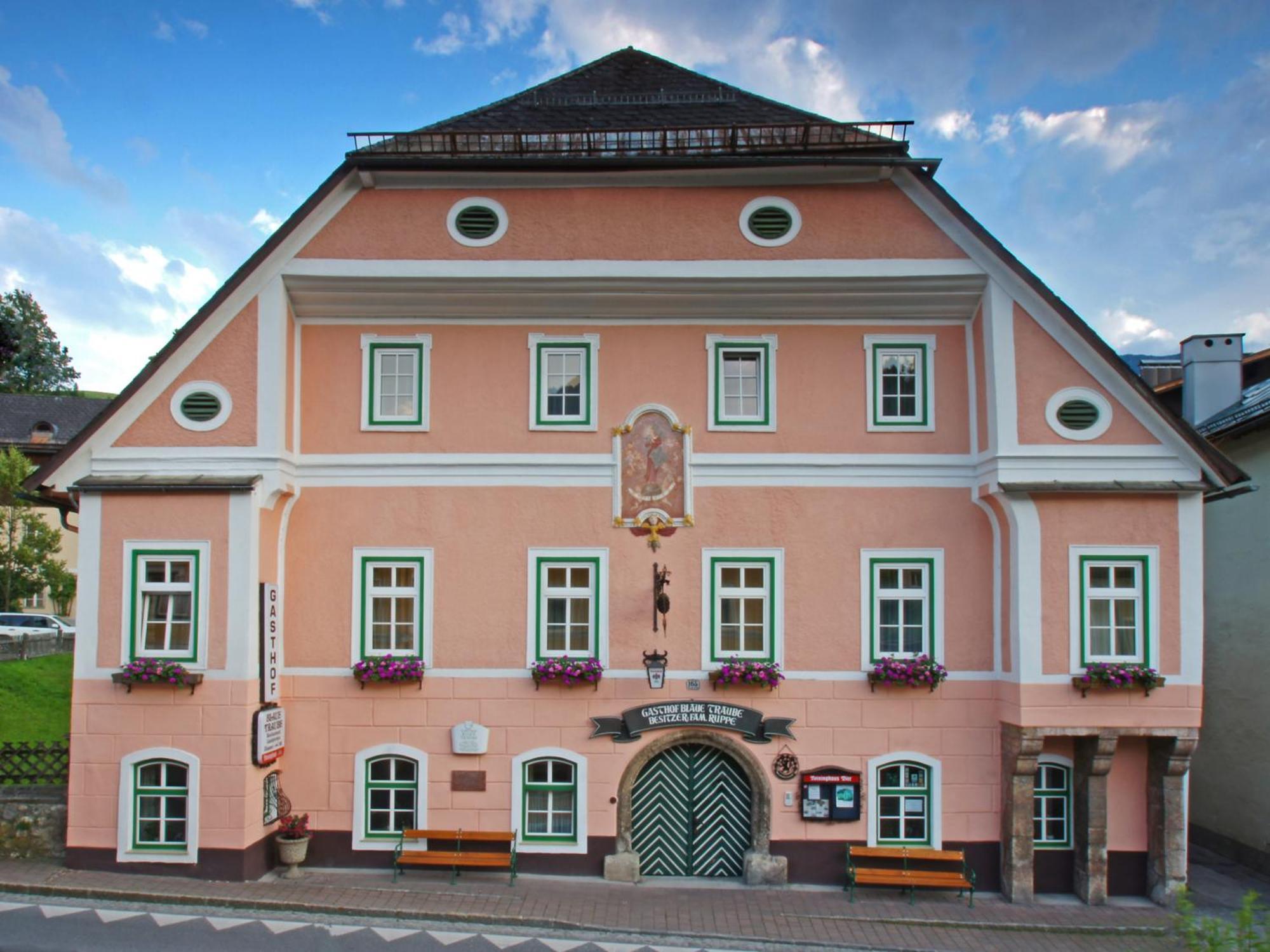 Hotel Blaue Traube à Bad Aussee Extérieur photo